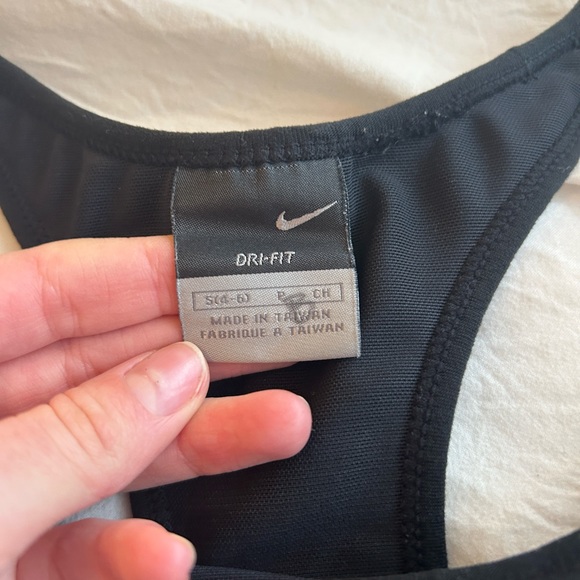 Nike tank top - Picture 2 of 3